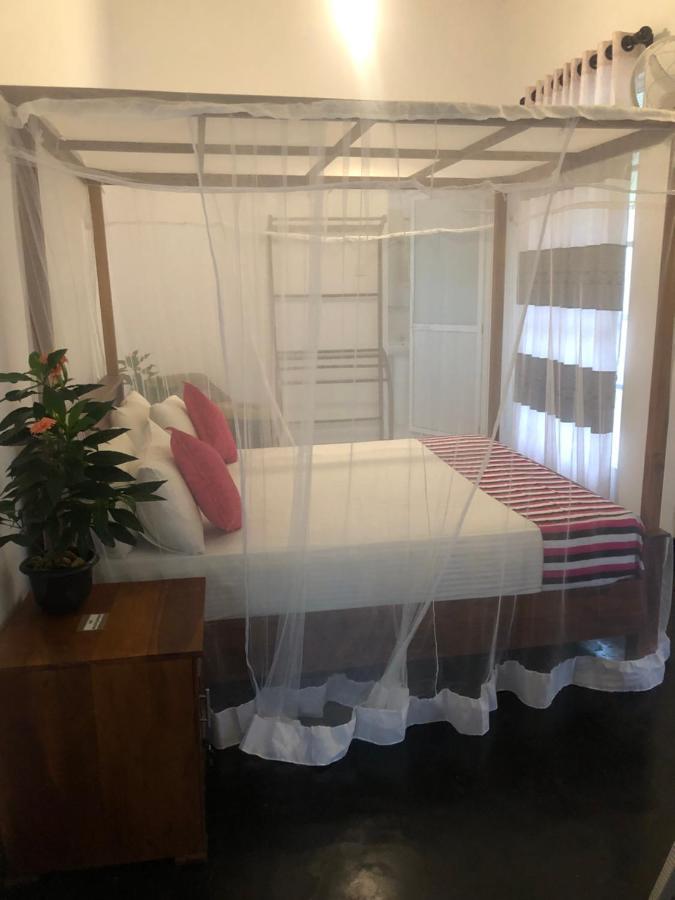 Hotel Hiriketiya New Radiant House Dickwella Zewnętrze zdjęcie