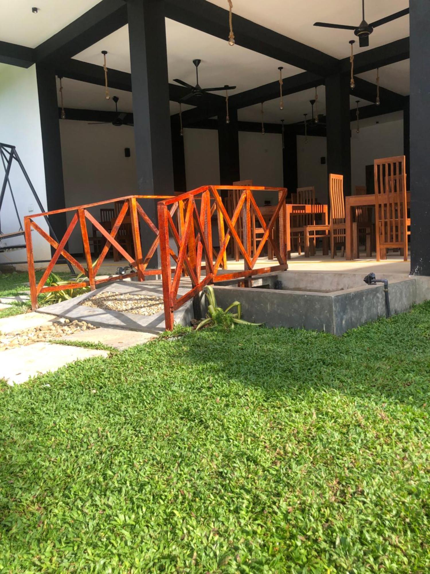 Hotel Hiriketiya New Radiant House Dickwella Zewnętrze zdjęcie
