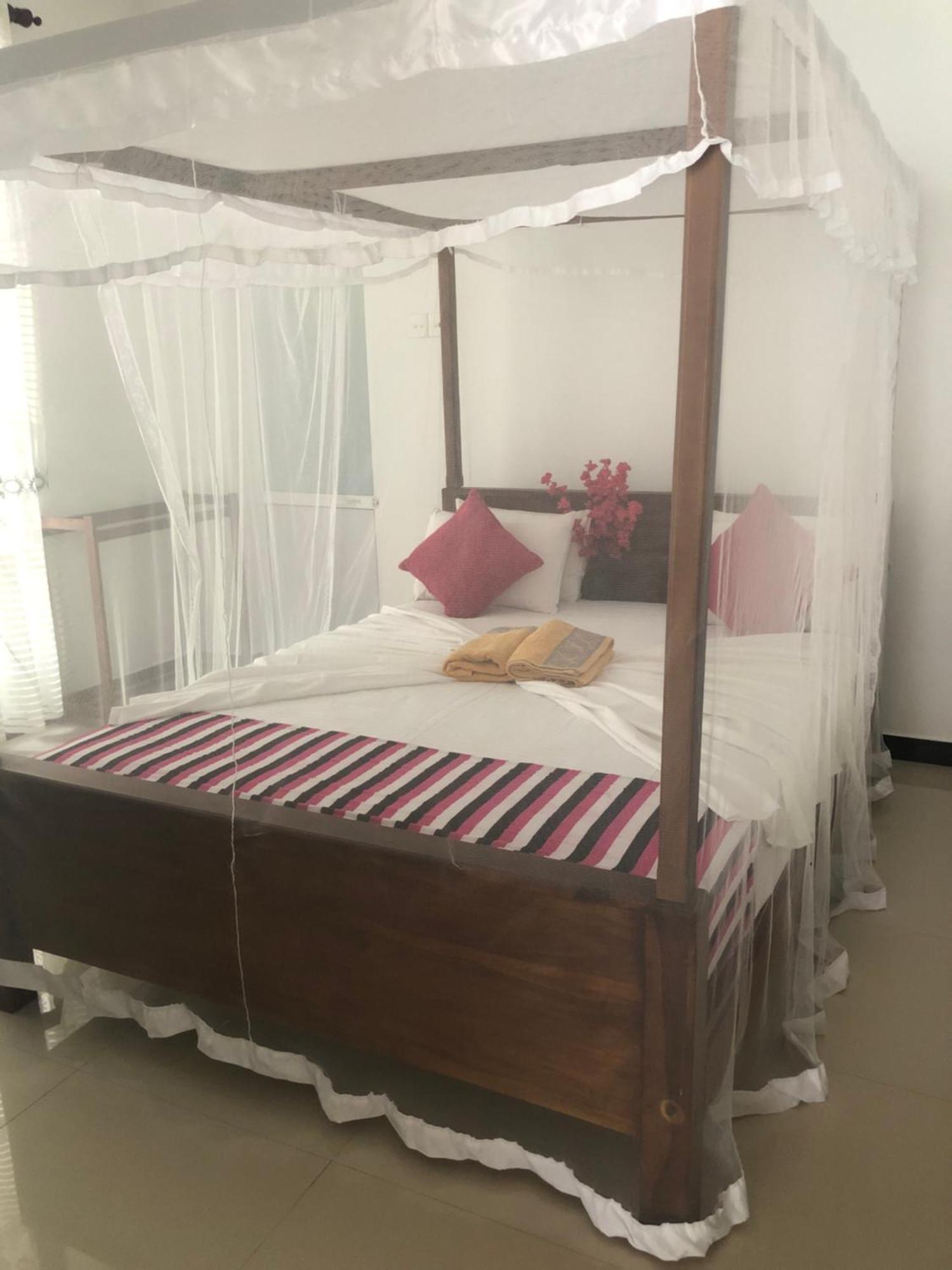 Hotel Hiriketiya New Radiant House Dickwella Zewnętrze zdjęcie